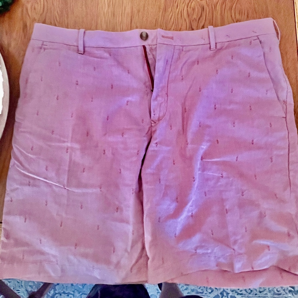 Men’s Izod Shorts.